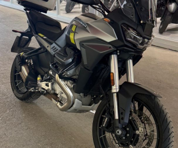MOTO GUZZI - STELVIO